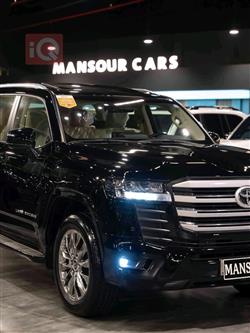 تۆیۆتا لاند کروزەر